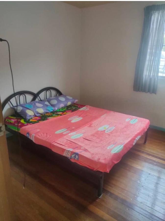 Mak Homestay Upstairs With 5 Bedrooms Kampong Kundassan Exterior foto