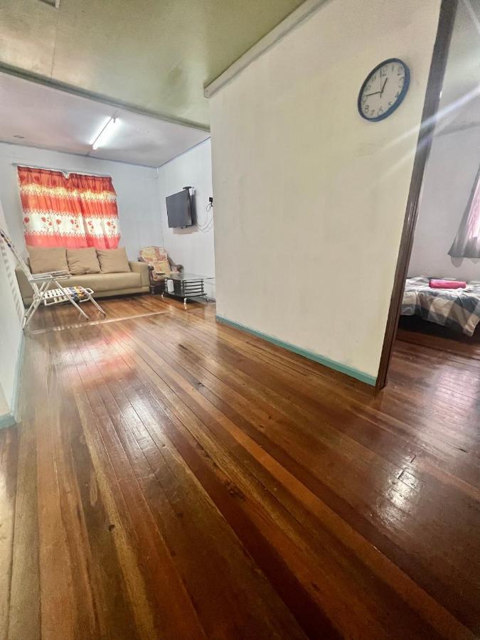 Mak Homestay Upstairs With 5 Bedrooms Kampong Kundassan Exterior foto